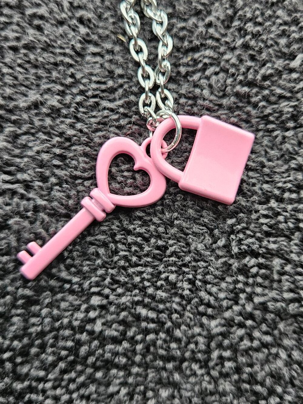 Cute Pink Lock and Key Charm - Picture 2 of 3